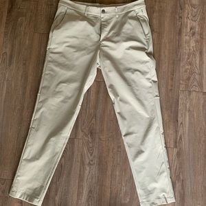Size 34” Lululemon Commission Pant Classic